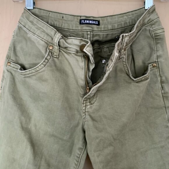 FLAMINGALS - Picture 2 of 2